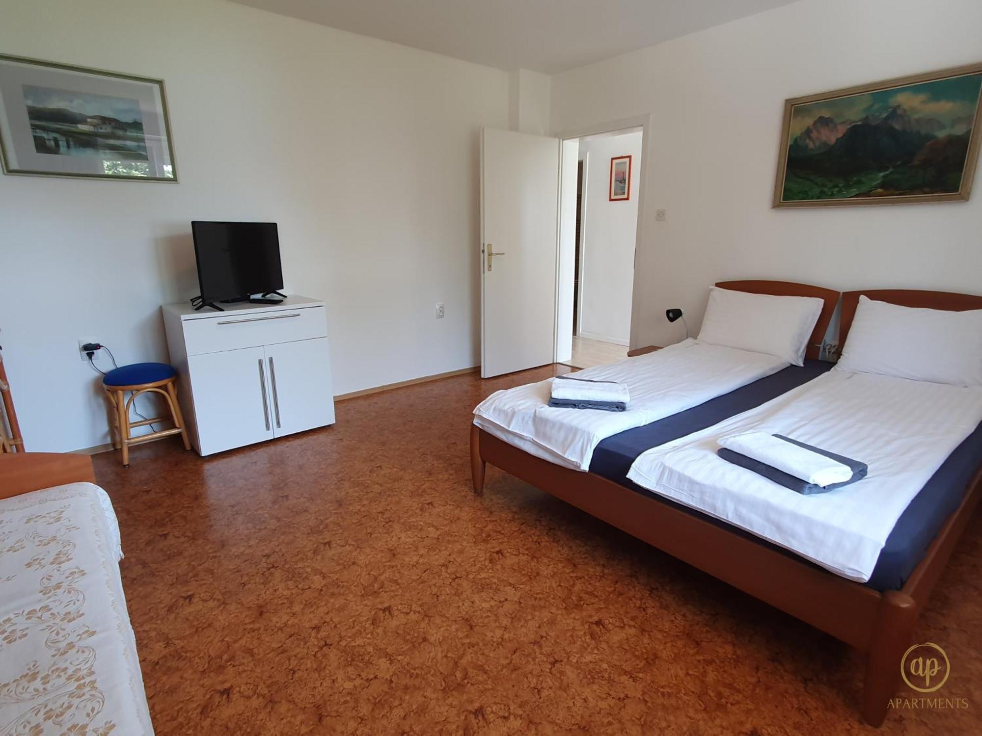 Apartment With Seaview And Garden For 6 Portorož Exteriör bild